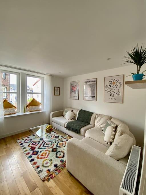 3-Bedroom Flat In The City Centre Next To The River Ness Inverness Esterno foto