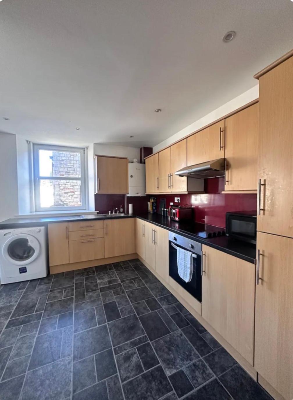 3-Bedroom Flat In The City Centre Next To The River Ness Inverness Esterno foto